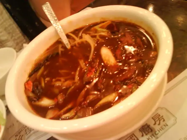水煮牛肉，賣相麻麻地