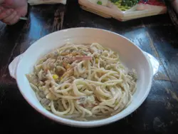 白汁忌廉蜆肉意粉