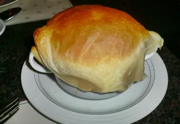 酥皮汤唔错,有带子同青口