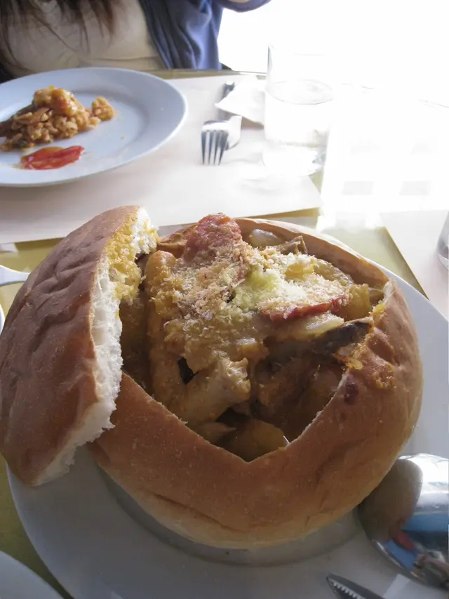 巧製焗葡國雞(包上)