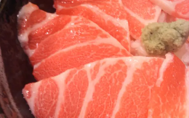 藍鰭吞拿魚大腩片(特寫)