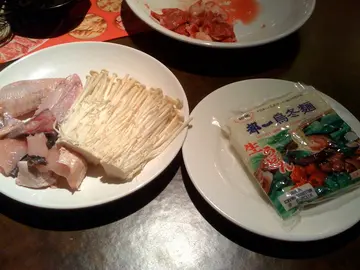 鯇魚骨腩 - 正