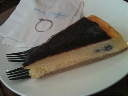 BLUEBERRY CHEESE CAKE