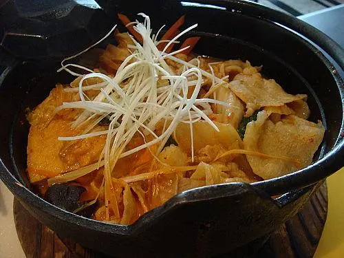 豚肉泡菜鍋，真材實料