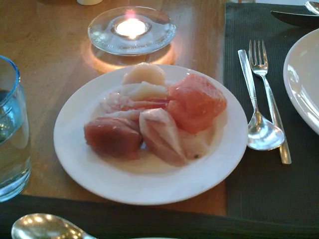 d刺身好似唔夠凍，有少少出水咁。