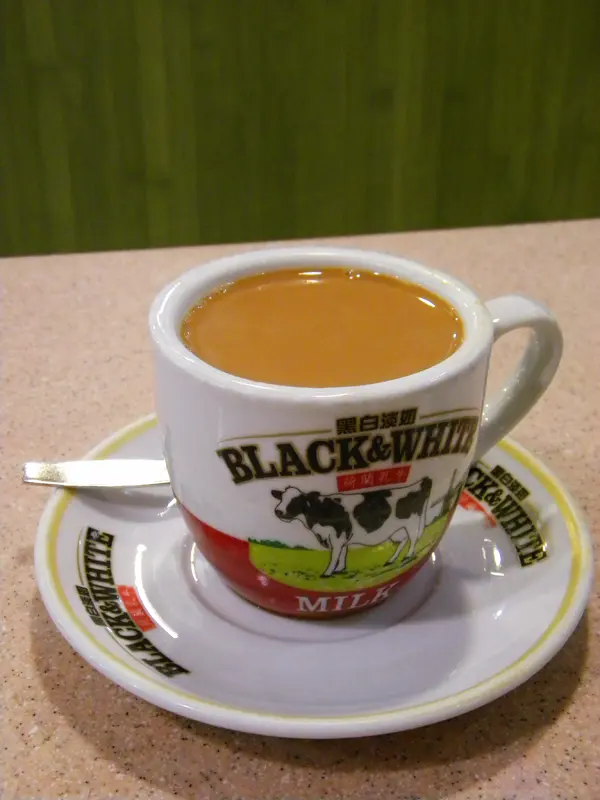 先黎一杯熱奶茶