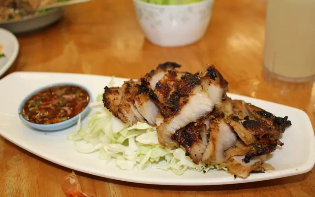 燒豬頸肉