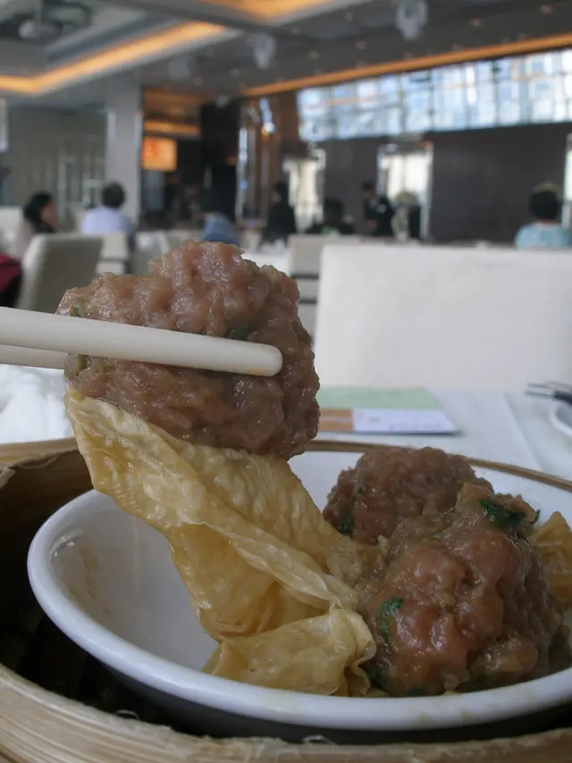 體積超細的牛肉球