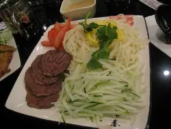 滷牛展涼麵