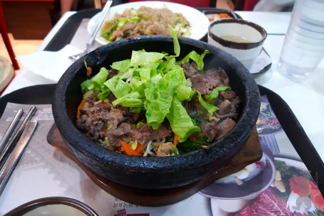 石頭什錦飯(牛肉)