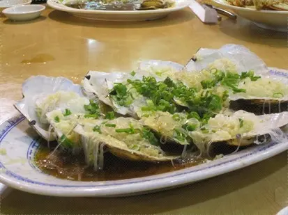 蒜茸粉絲蒸鮮瑤柱