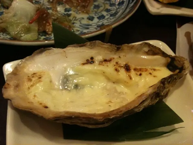 芝士白汁燒蠔 $18