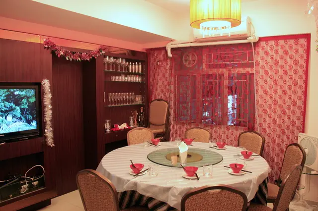 大廳清雅自然，不花巧，甚有高尚家居飯廳Feel