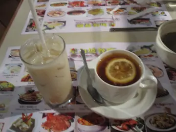 冻好立克及热柠茶