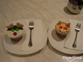 Animal Cup Cakes - Pomme in Wan Chai 