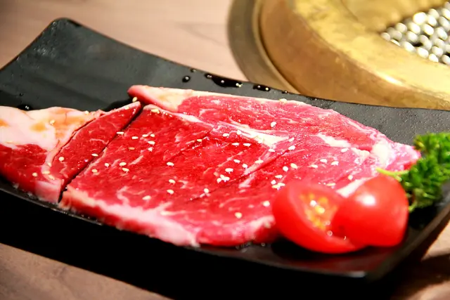 附送的牛排 二人只有一份