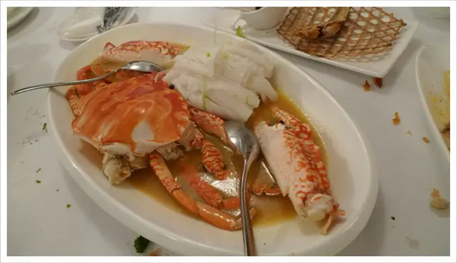 雞油花雕蒸大花蟹配陳村粉