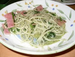 差香草肉意粉