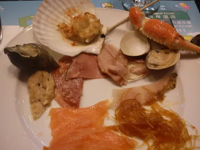 上:海鮮, 中&下:冷盤