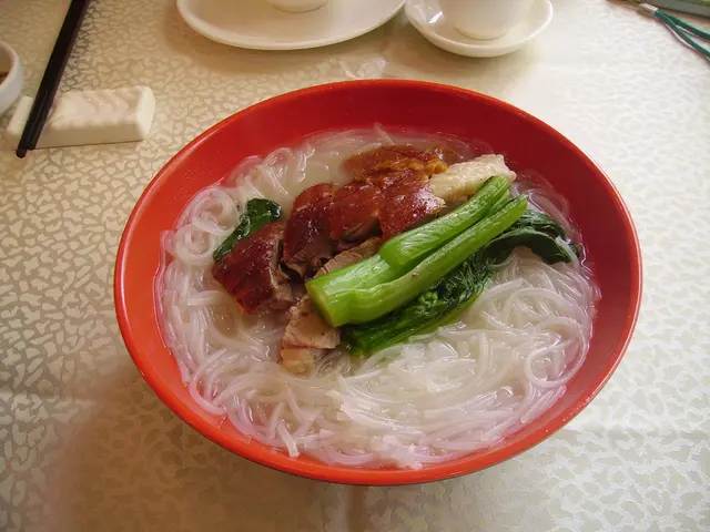 食物:燒鵝檬粉(正)