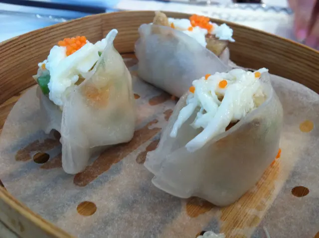 「有三有二」餃