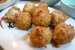 「小份」炸鯪魚球