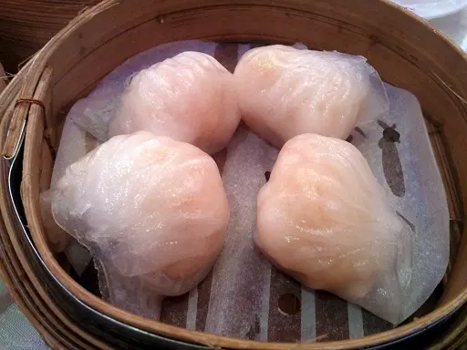 水晶蝦餃皇 皮簿,蝦肉彈牙