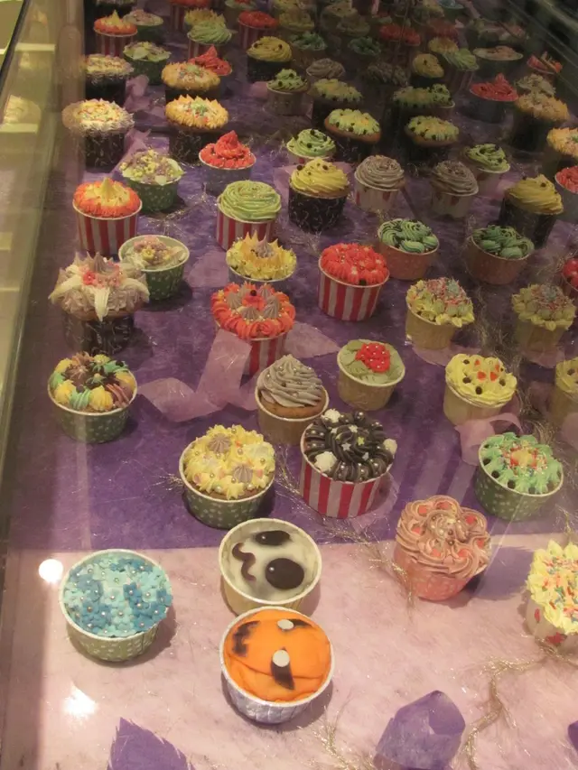 此店也賣Cup Cake，看！它們多美！