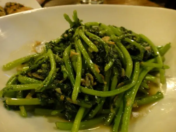 椰香蝦干炒皇帝菜