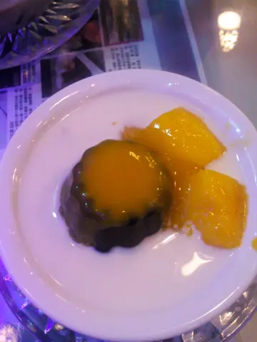 黑糖寒天配芒果3.6牛乳