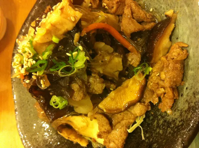 磨蘑牛肉炒粉絲