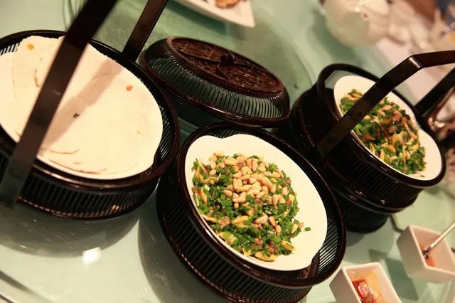 正 生炒蜆肉伴層餅