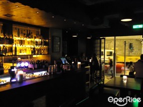 Aura Lounge