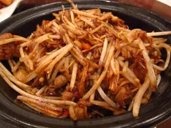 沙爹金菇肥牛煲