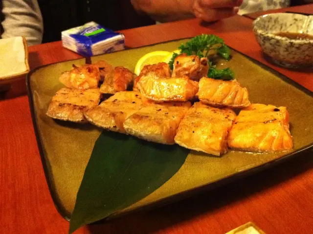 鹽燒三文魚, 肥美!!