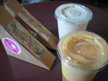 Kosmo Fighter(前), Soy avocado(後)