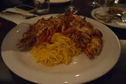 焗龍蝦仔配意粉