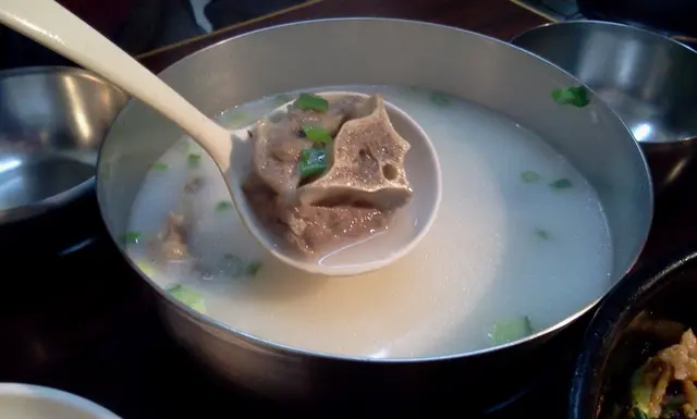 牛骨湯,又令我語塞