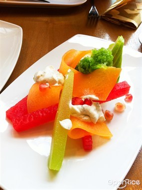 refreshing and colorful - Madam Sixty Ate in Wan Chai 