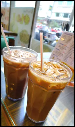 凍朱古力 + 凍奶茶