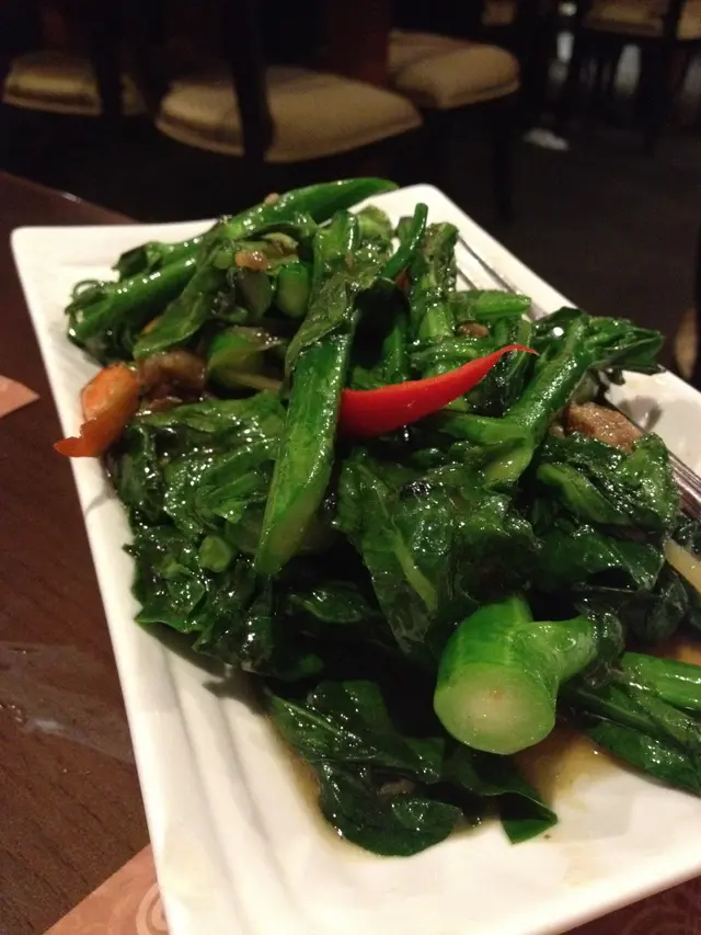 鹹到跳舞的 "鹹魚炒芥蘭"