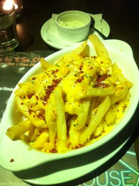 焗芝士乳酪薯條