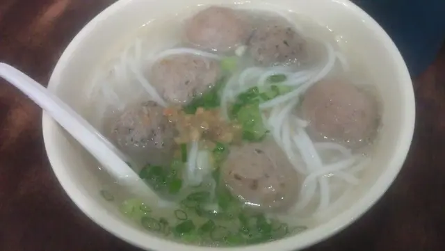 三式牛丸米線