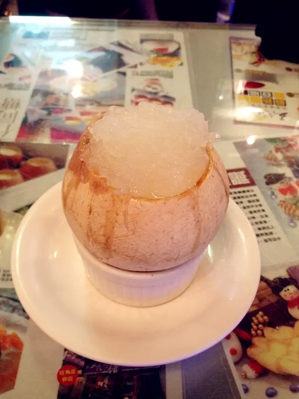 椰皇燕窝炖鲜奶