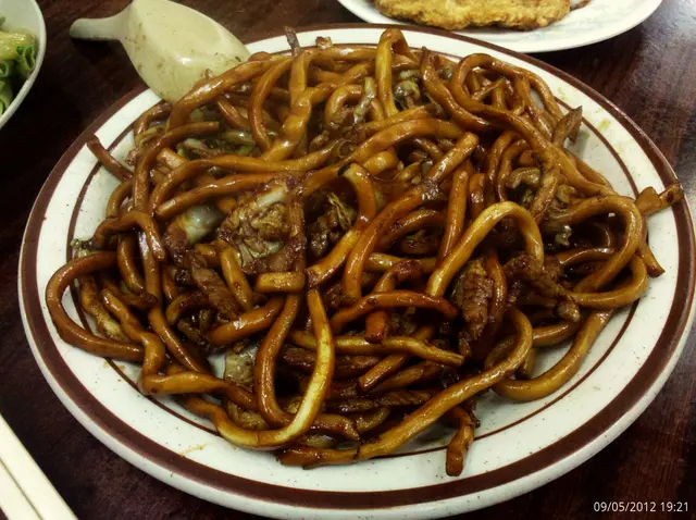 "上海粗炒"...$28蚊碟~