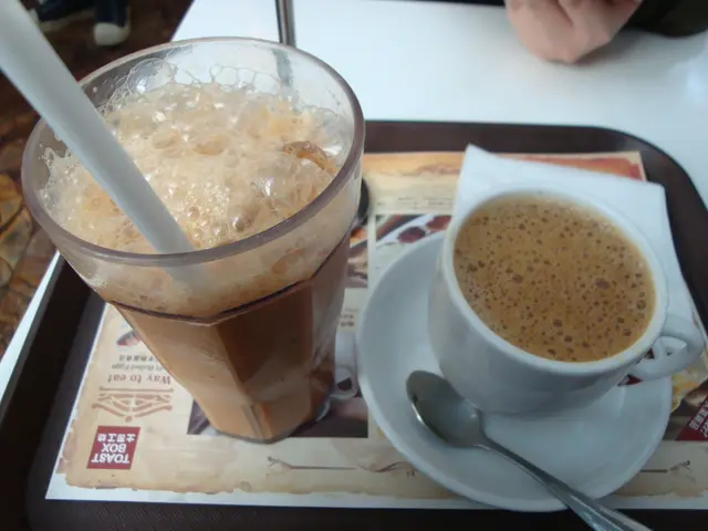 凍奶茶+南洋熱咖啡