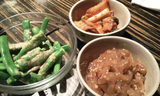 前菜一景,麻醬四季豆創新,效果也不俗