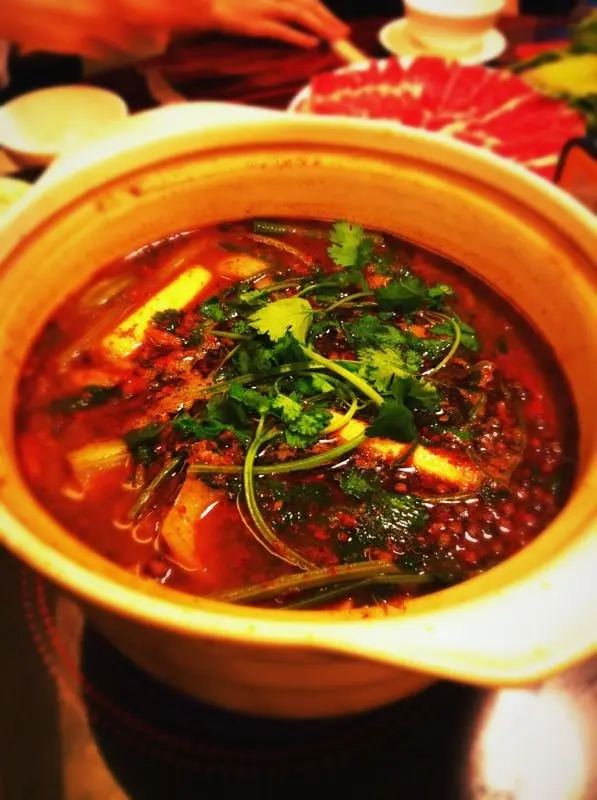 麻辣雞煲 