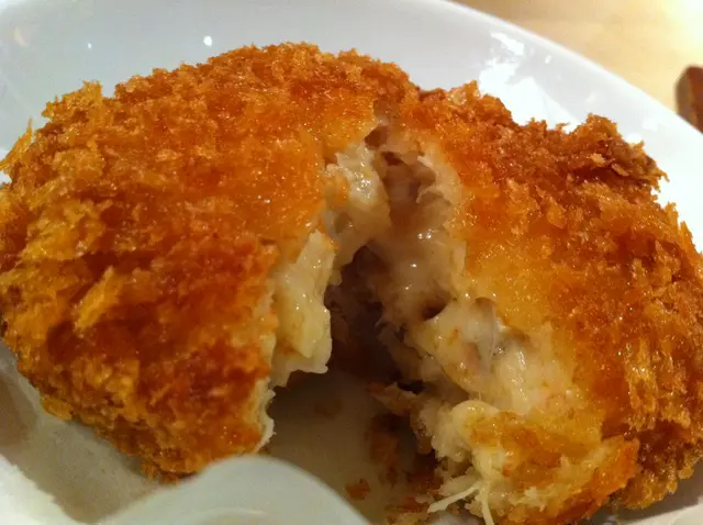 炸忌廉蟹肉可樂餅