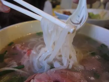 河粉质感较韧,不是人人接受